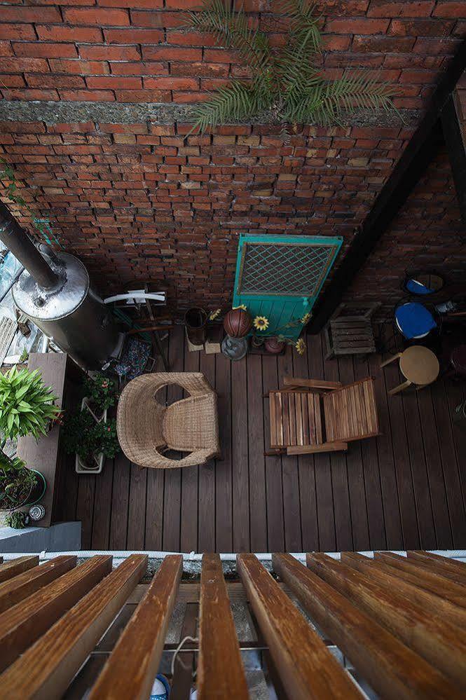 Hostel Nangang Station